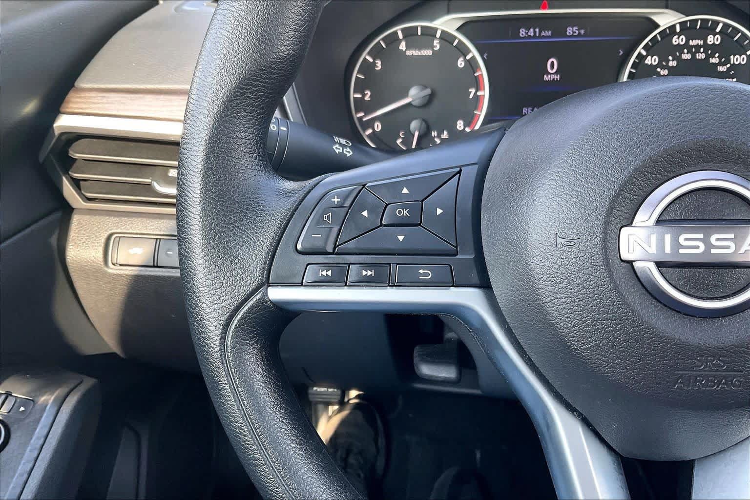Used 2025 Nissan Altima 2.5 SV FWD image 23