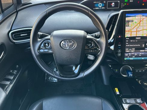 Used 2021 Toyota Prius Prime XLE image 17