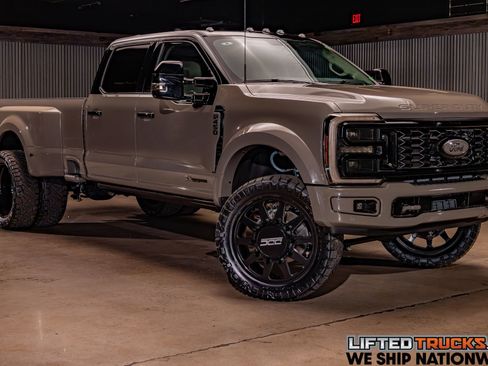 Used 2026 Ford F450 Platinum w/ Platinum Plus Package AWD/4WD image 1