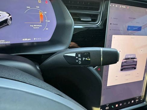 Used 2018 Tesla Model X 75D image 43