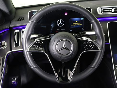 Used 2022 Mercedes-Benz S 500 4MATIC w/ AMG Line Package image 45