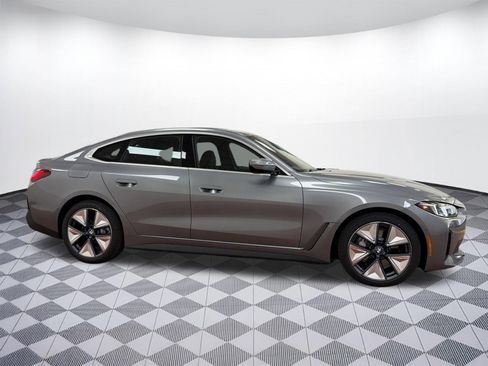 Used 2026 BMW i4 xDrive40i w/ Premium Package AWD/4WD image 8