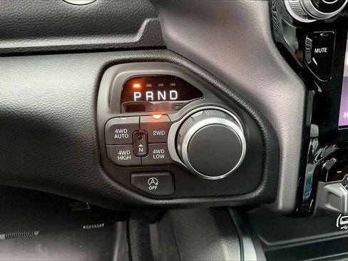 New 2026 RAM 1500 4x4 Crew Cab image 30