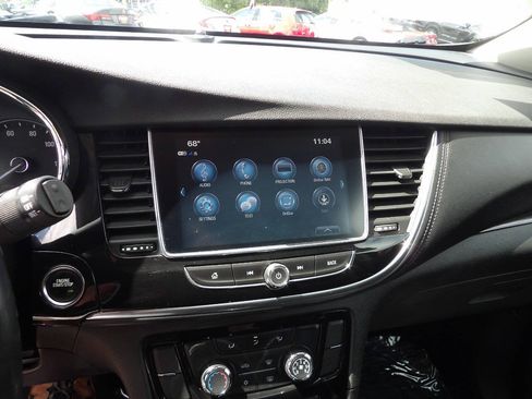 Used 2020 Buick Encore Preferred FWD image 12