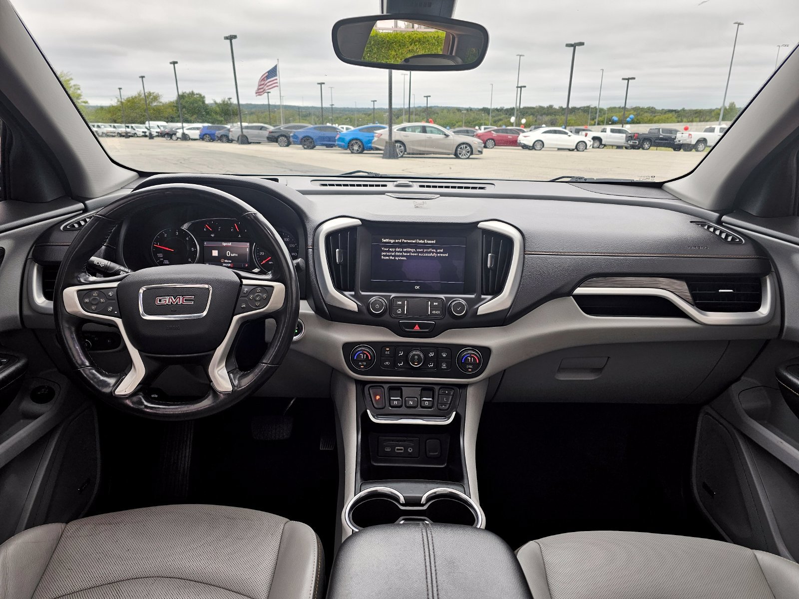Used 2019 GMC Terrain SLT w/ Infotainment Package II AWD/4WD image 28