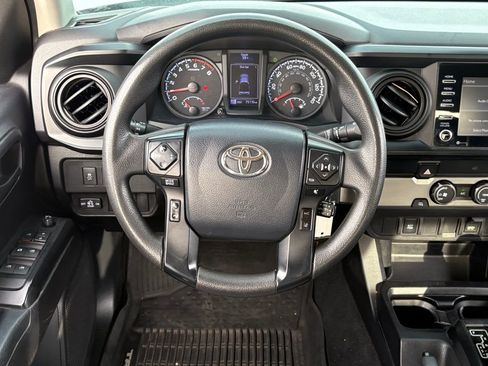 Used 2020 Toyota Tacoma SR w/ SR Convenience Package image 12