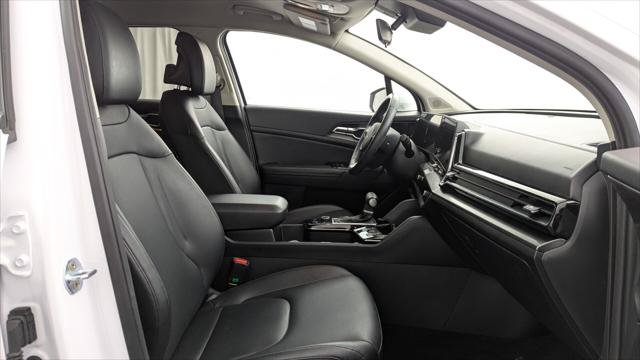 Used 2023 Kia Sportage EX AWD/4WD image 22