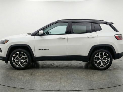 Used 2025 Jeep Compass Limited AWD/4WD image 5