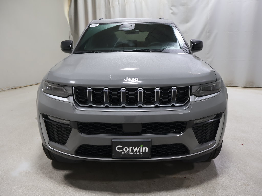New 2027 Jeep Grand Cherokee Limited AWD/4WD image 2