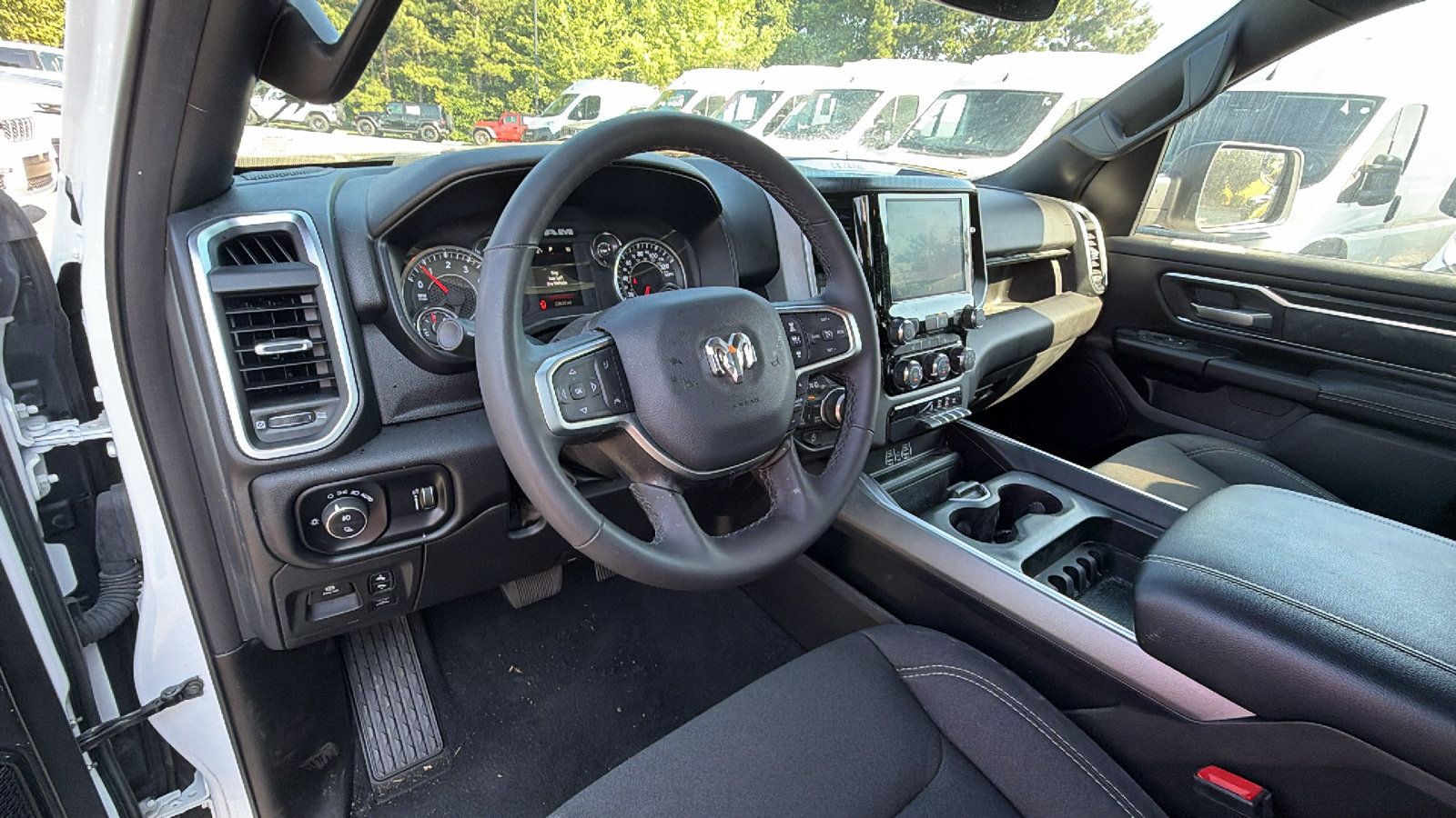 Used 2025 RAM 1500 Big Horn AWD/4WD image 24