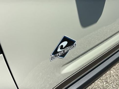 Used 2024 Ford Bronco Sport Outer Banks AWD/4WD image 5