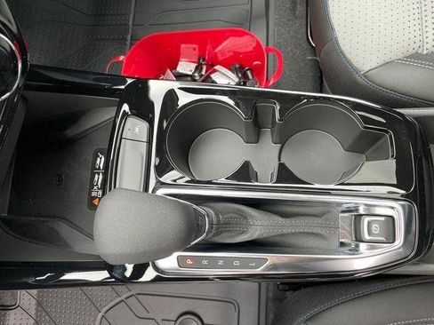 New 2026 Chevrolet Trax LT w/ Sunroof Package image 17