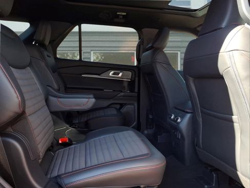 New 2026 Ford Explorer ST-Line AWD/4WD image 6