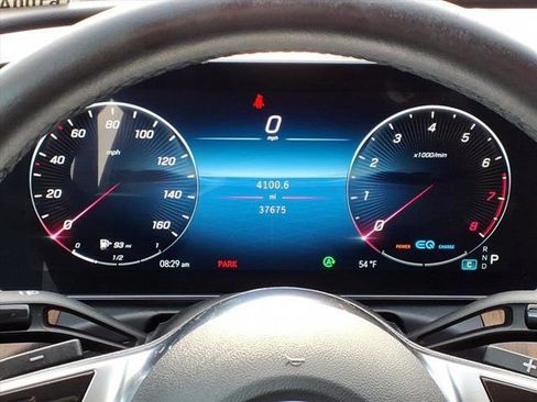 Used 2022 Mercedes-Benz C 300 Sedan image 11