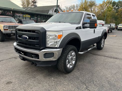 Used 2012 Ford F250 XL w/ PWR Equipment Group image 2