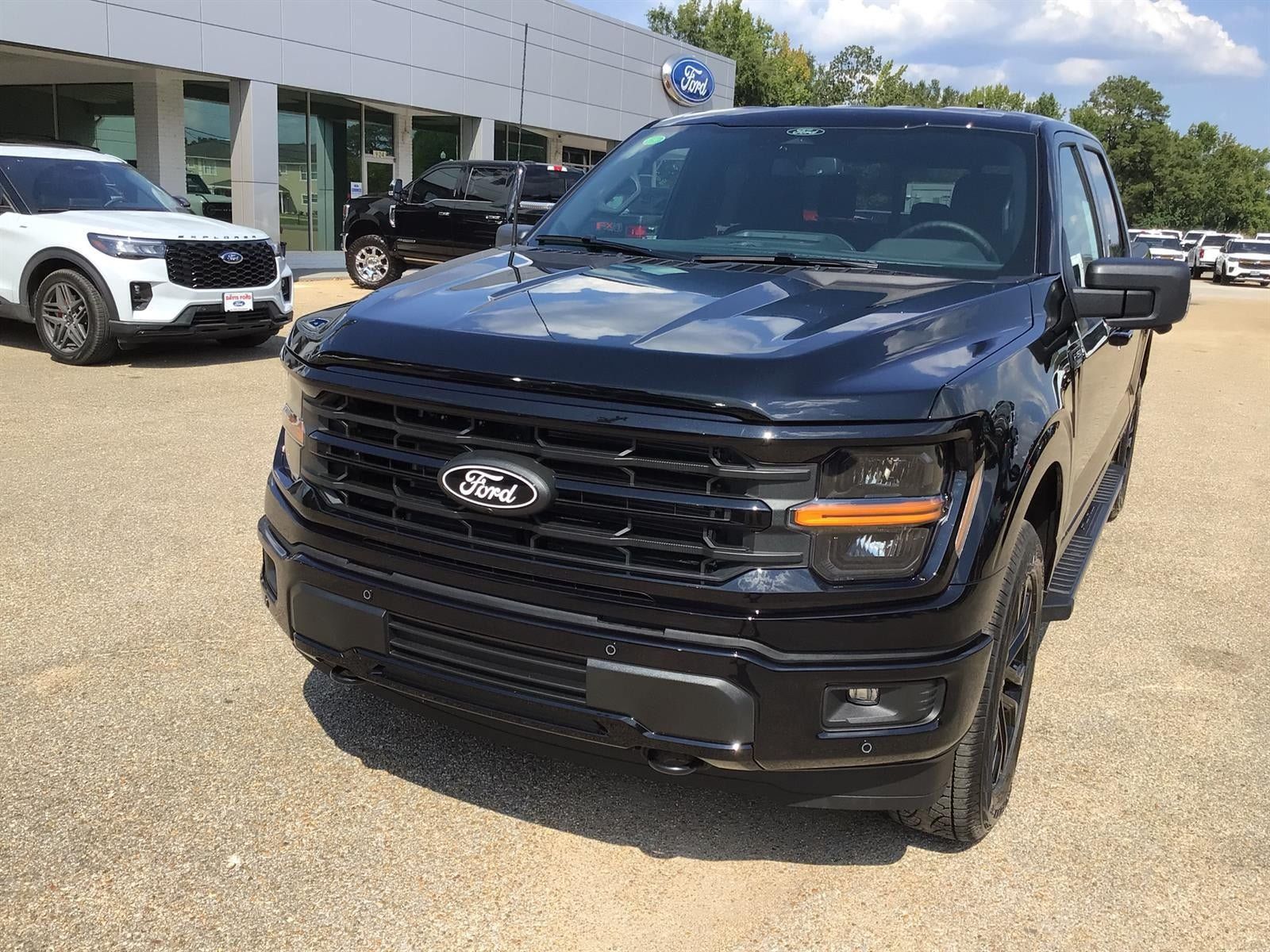 New 2026 Ford F150 XLT w/ Equipment Group 302A MID AWD/4WD image 5