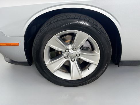 Used 2021 Dodge Challenger SXT RWD image 36