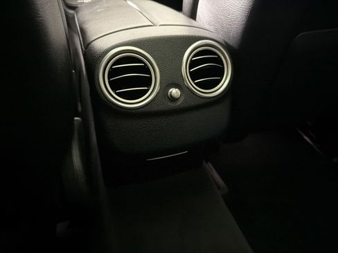 Used 2019 Mercedes-Benz E 300 image 30