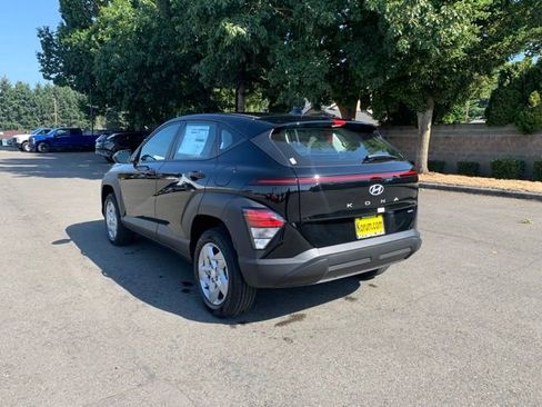 New 2026 Hyundai Kona SE image 3