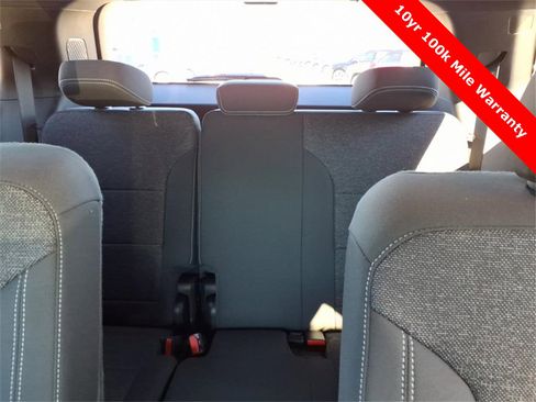 New 2026 Chevrolet Traverse LT w/ Midnight/Sport Edition image 17