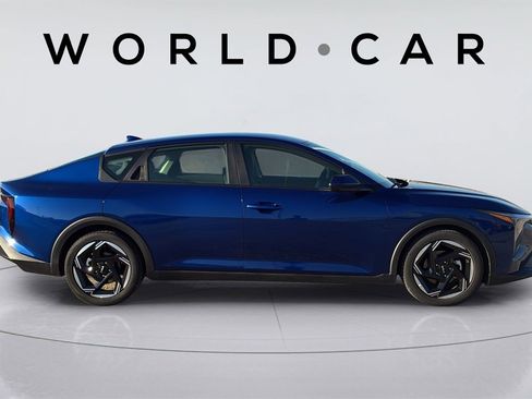 Certified 2025 Kia K4 EX image 17