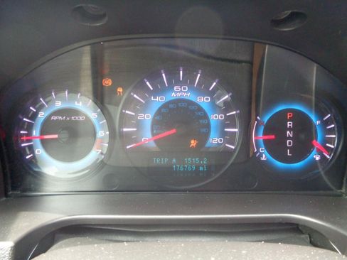 Used 2012 Ford Fusion SEL FWD image 11