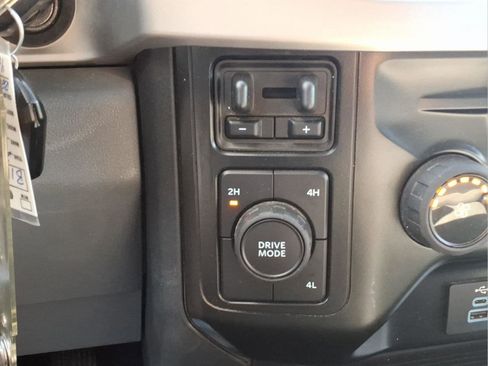 Used 2024 Ford F250 XLT image 10