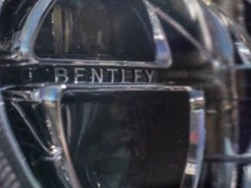 Used 2019 Bentley Bentayga V8 image 15