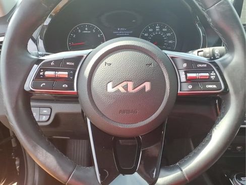 Used 2023 Kia Seltos EX AWD/4WD image 15