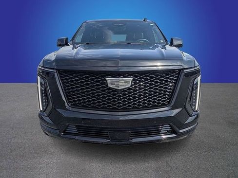 Certified 2025 Cadillac Escalade Sport Platinum w/ LPO, Floor Liner Package AWD/4WD image 8