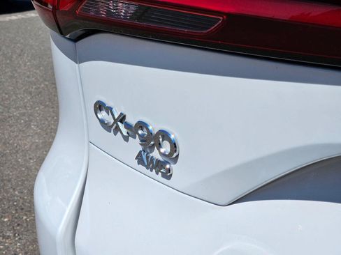 Certified 2024 MAZDA CX-90 Plug-In Hybrid w/ Preferred AWD/4WD image 9