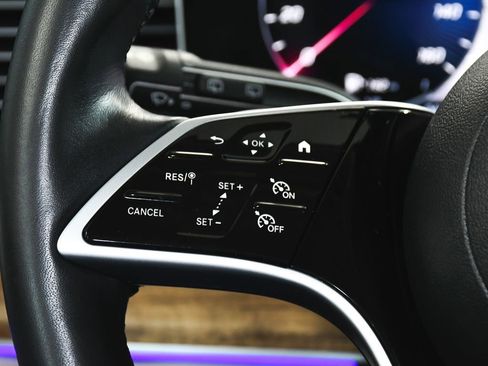 Used 2025 Mercedes-Benz GLE 350 4MATIC w/ AMG Line Exterior image 37