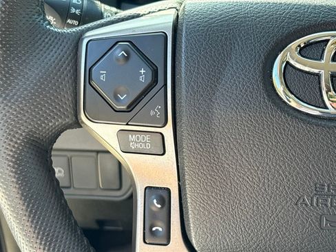 Used 2021 Toyota Tacoma SR5 image 18