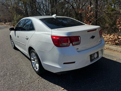 Used 2015 Chevrolet Malibu LT image 4
