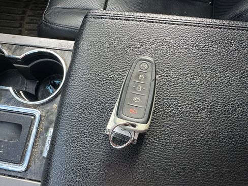 Used 2017 Ford Expedition EL Limited AWD/4WD image 7