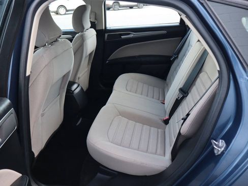 Used 2018 Ford Fusion S FWD image 4