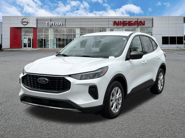 Used 2025 Ford Escape Active FWD image 3
