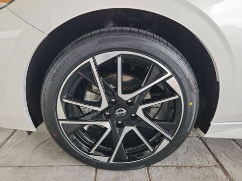 Certified 2024 Nissan Sentra SR image 29