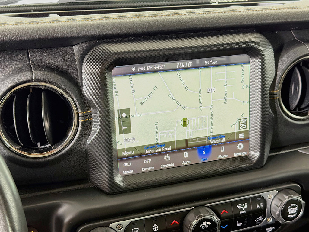 Used 2023 Jeep Wrangler Unlimited Sahara AWD/4WD image 35