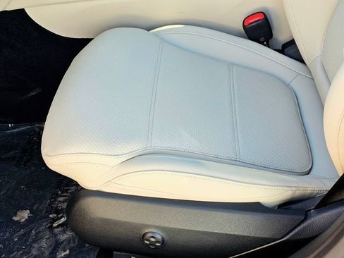 New 2026 Mercedes-Benz C 300 4MATIC Sedan image 18