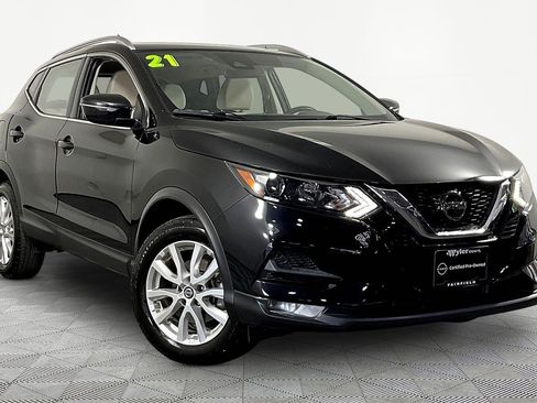 Used 2021 Nissan Rogue Sport SV AWD/4WD image 3