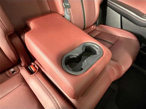 Certified 2025 MAZDA CX-70 Plug-In Hybrid w/ Premium Plus image 43