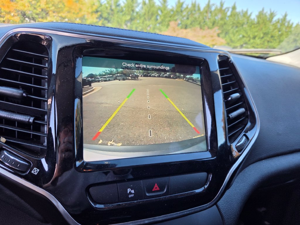Used 2020 Jeep Cherokee Limited AWD/4WD image 17