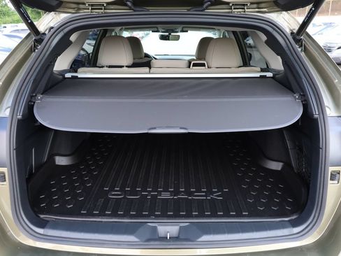 Certified 2025 Subaru Outback Premium AWD/4WD image 7