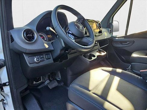 New 2025 Mercedes-Benz Sprinter 2500 image 3