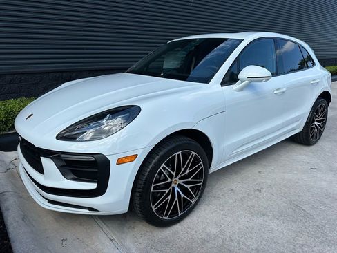Used 2026 Porsche Macan image 7