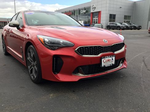 Used 2018 Kia Stinger GT2 image 1