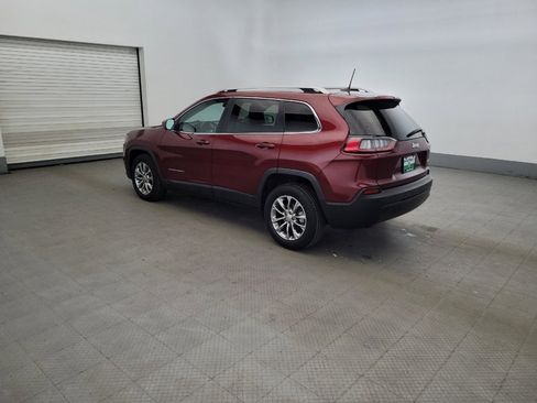 Used 2019 Jeep Cherokee Latitude Plus w/ Cold Weather Group FWD image 3