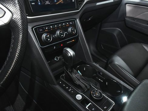 Used 2021 Volkswagen Atlas Cross Sport SEL R-Line image 38