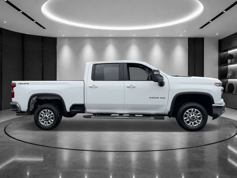 Certified 2025 Chevrolet Silverado 2500 LT w/ Convenience Package AWD/4WD image 5